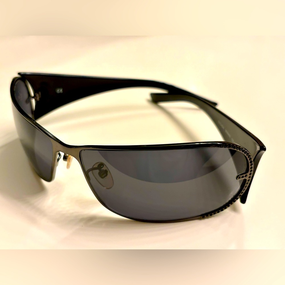 Escada sunglasses - Made in Italy - brand new